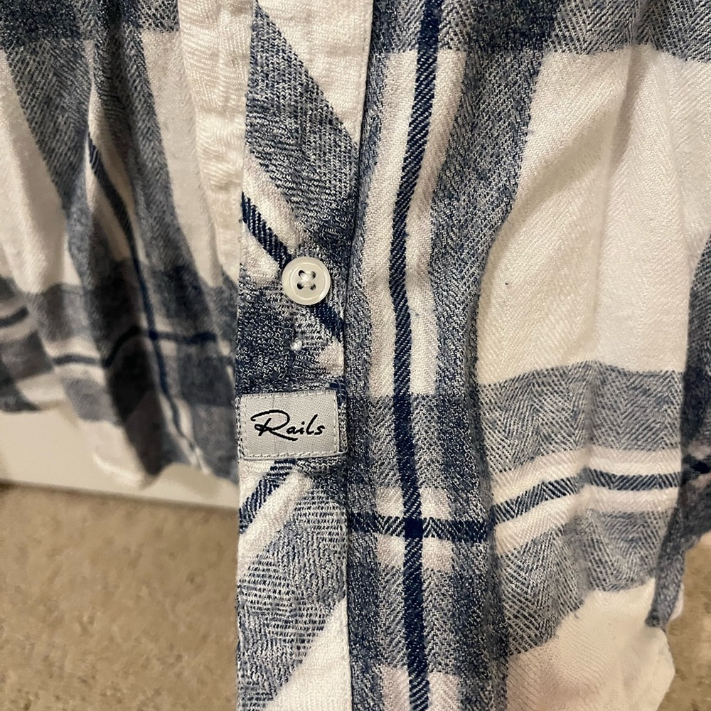 Rails button down - Picture 5 of 6